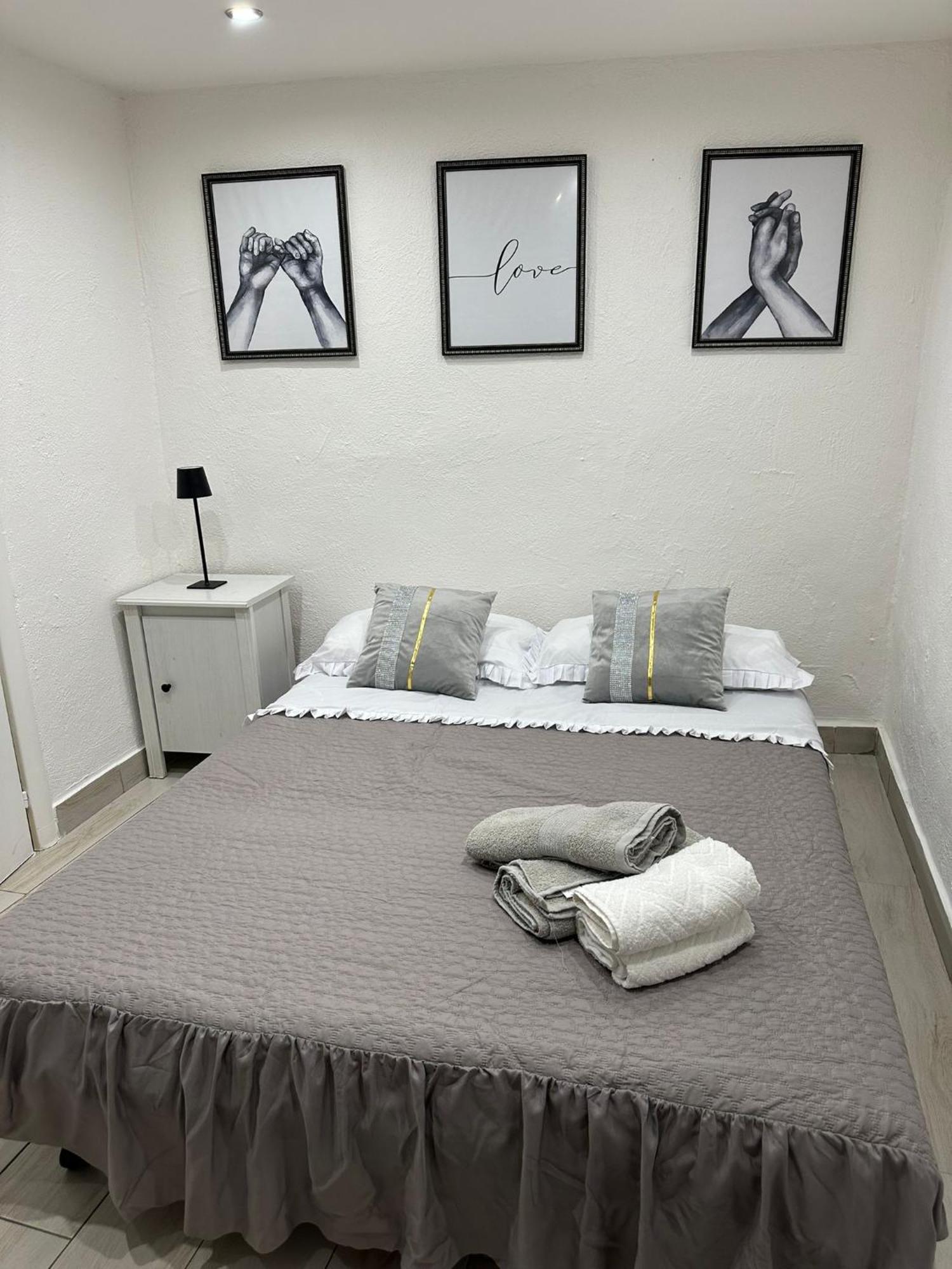 Vesuvia Guest House 나폴리 외부 사진
