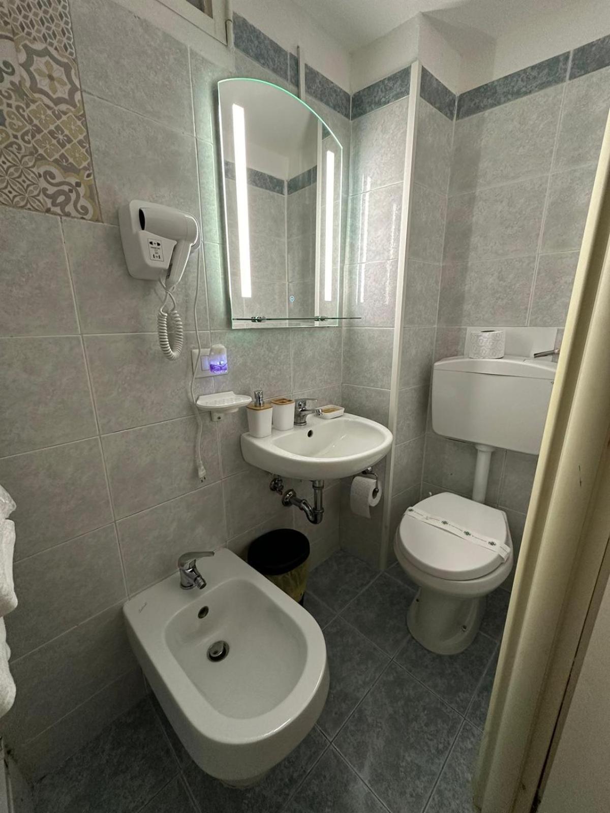 Vesuvia Guest House 나폴리 외부 사진